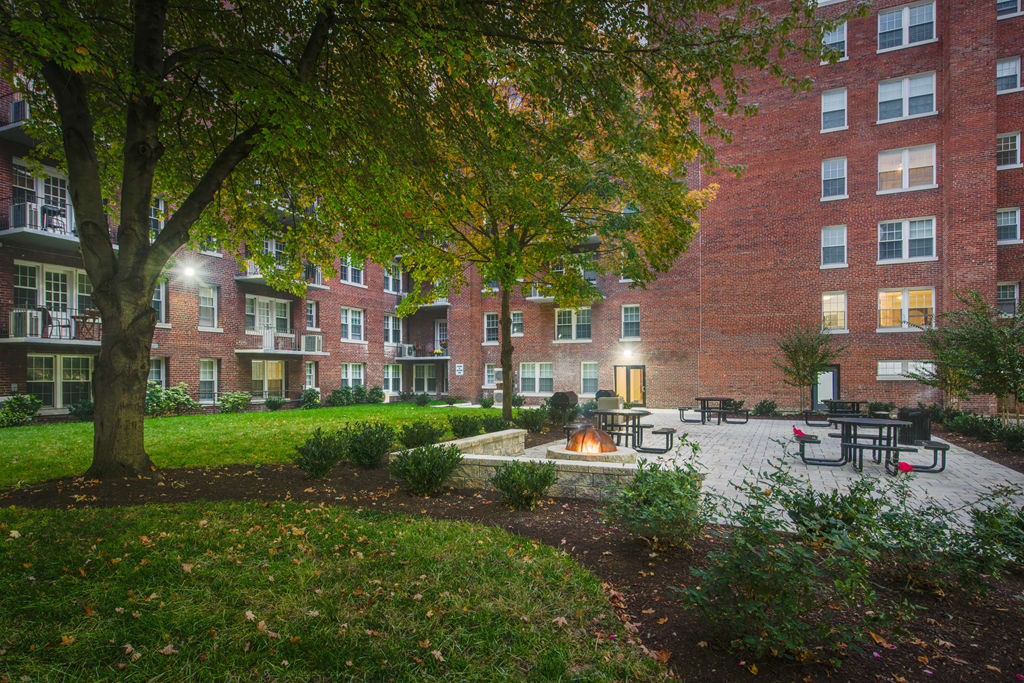 Photos and Video of The Metropolitan Apartments in Washington, DC